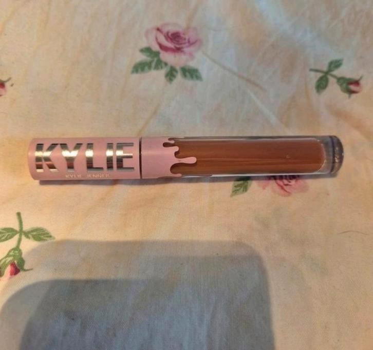 Kylie Matte liquid lipstick! Tassen, kleding, makeup etc., Sieraden, Tassen en Uiterlijk, Uiterlijk | Cosmetica en Make-up, Nieuw