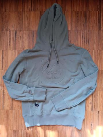 NIEUW: SuperDry hoodie met label beschikbaar voor biedingen