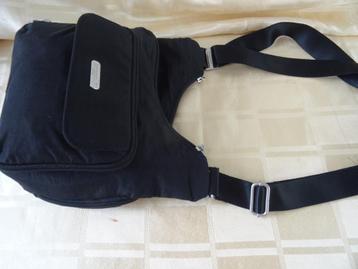 Baggallini Criss Cross crossbody bag anti-diefstal tas beschikbaar voor biedingen