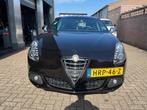 Alfa Romeo Giulietta 1.4 Turbo Multi AIR 2011 Zwart, Auto's, Voorwielaandrijving, Zwart, 4 cilinders, Leder en Stof