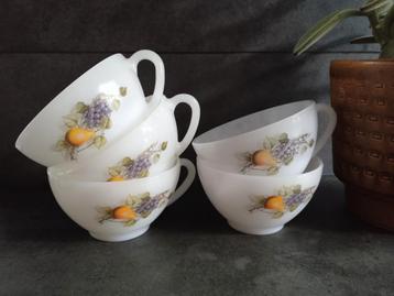 Vintage ARCOPAL FRANCE servies FRUIT kommen soep koffie thee beschikbaar voor biedingen