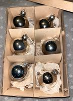 Oude kerstbal in doos; zilver, Ophalen of Verzenden, Gebruikt