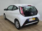 Toyota Aygo Occasion 1.0 VVT-i x-play | Tweedehands Toyota A, Auto's, Euro 5, Stof, Gebruikt, 4 stoelen