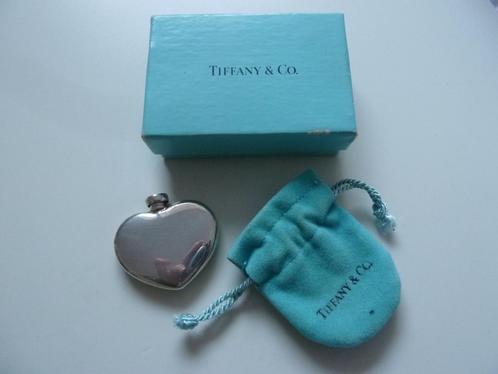 Tiffany's New York zilveren parfumfles in hartvorm, zeldzaam, Verzamelen, Parfumverzamelingen, Zo goed als nieuw, Parfumfles, Verzenden