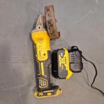 Dewalt DCG405 haakse slijper met accu en oplader, Dewalt, Zo goed als nieuw, Support@dewalt.com, 701 E. Joppa Road
Towson, MD 21286
USA