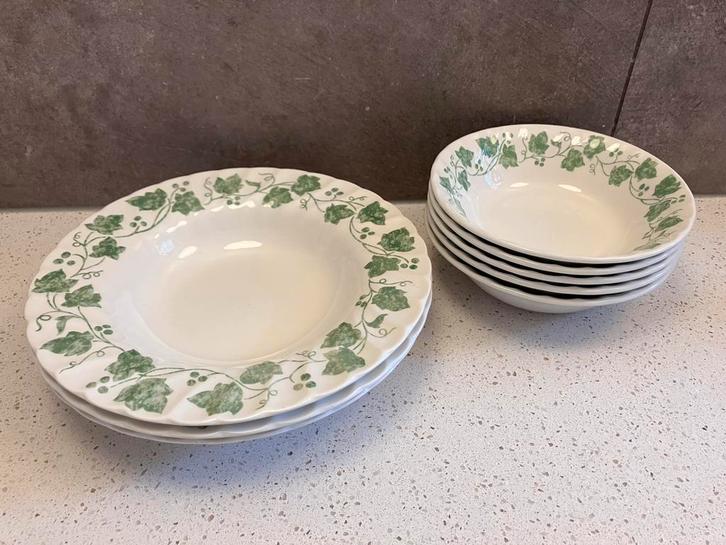Vintage Churchill servies - Ivy klimop, Antiek en Kunst, Antiek | Servies los, Ophalen of Verzenden