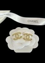 Mooie oorbellen Gold/goud oorstekers #sint #kerst #cadeautip, Sieraden, Tassen en Uiterlijk, Oorbellen, Ophalen of Verzenden, Zo goed als nieuw