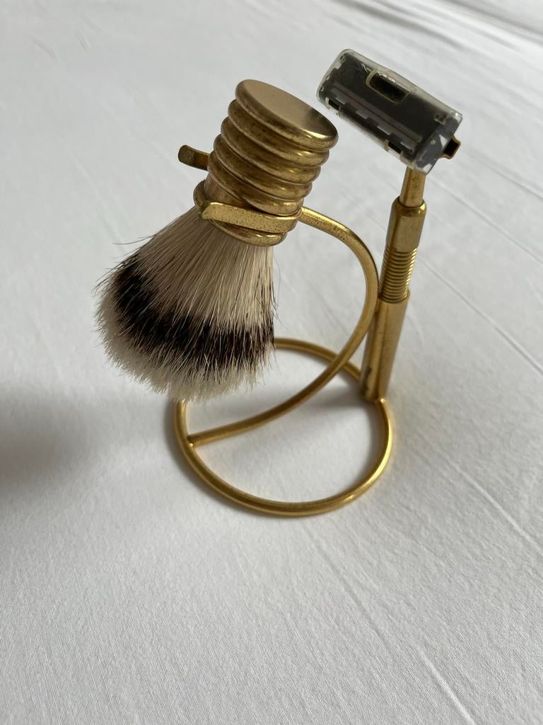 Goudkleurige Scheerset met Houder, Kwast en Scheermes, Ophalen of Verzenden, Nieuw