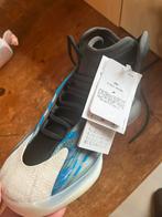 Adidas Yeezy QNTM Frosted Blue - Maat 41 1/3 - Nieuw, Ophalen of Verzenden, Nieuw, Blauw, Sneakers of Gympen