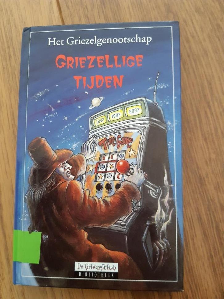 Griezelige tijden Het griezelgenootschap, Boeken, Kinderboeken | Jeugd | 10 tot 12 jaar, Gelezen, Ophalen of Verzenden