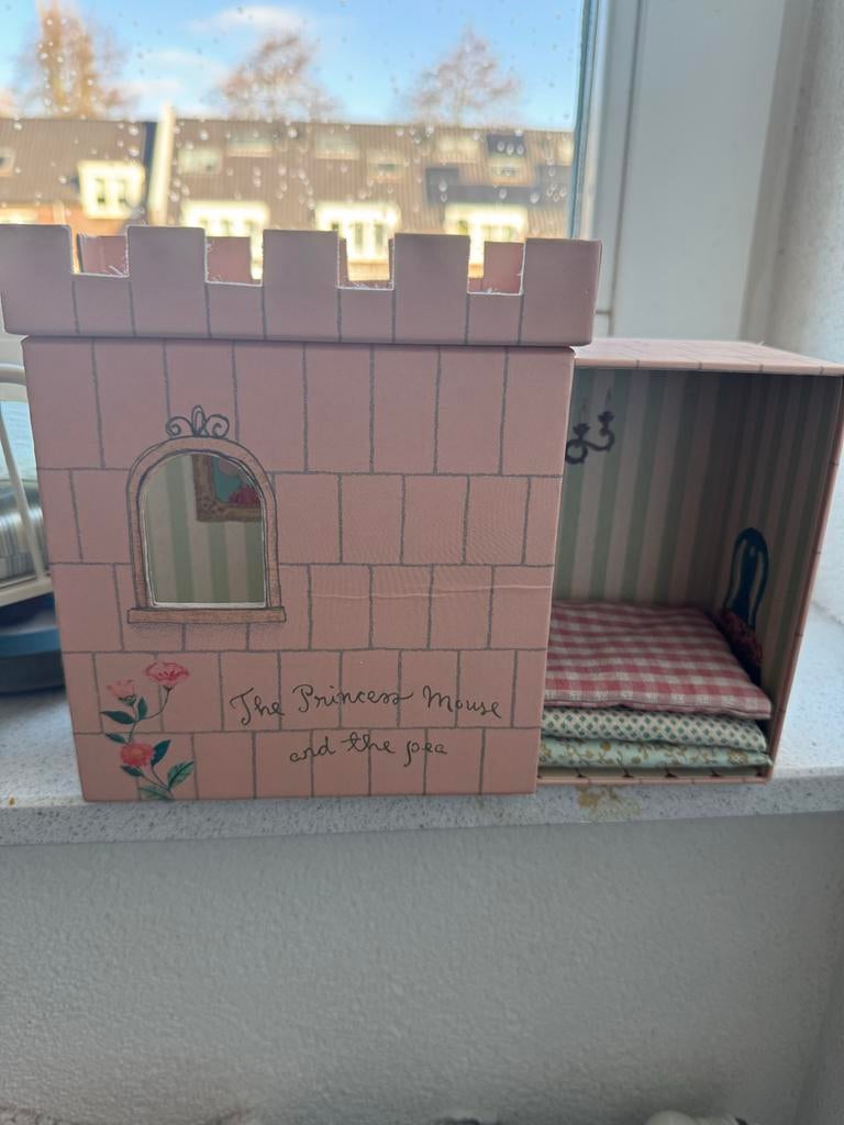 Maileg klein huisje met matrasjes - Zo goed als nieuw!, Ophalen of Verzenden, Zo goed als nieuw, Poppenhuis