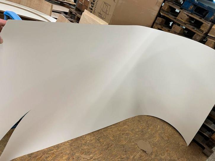 2x HPL plaat 0,8mm 3050x1310 kleur 101 sm, Doe-het-zelf en Verbouw, Platen en Panelen, Zo goed als nieuw, HPL, Ophalen