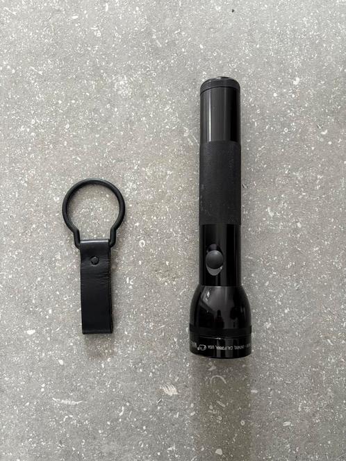 Origineel Maglite met riemhouder en LED upgrade, Caravans en Kamperen, Zaklampen, Zo goed als nieuw, Batterij, Ophalen of Verzenden