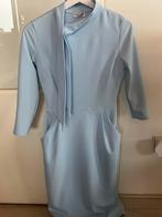City Goddess Lichtblauwe Jurk - Maat XS, Blauw, Ophalen of Verzenden, Zo goed als nieuw, Knielengte