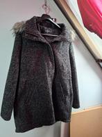 Grijze winterjas met bontkraag - Maat 46, Ophalen, Maat 46/48 (XL) of groter, Zo goed als nieuw, Grijs