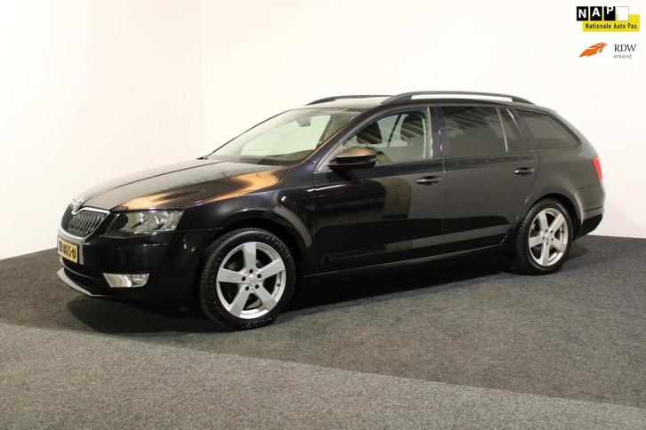 Skoda Octavia Combi 1.2 TSI Greentech Ambition -Ruim,zuinigi, Auto's, Skoda, Bedrijf, Te koop, Octavia, ABS, Airbags, Airconditioning