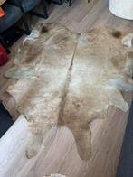 Vloerkleed koeienhuid, Huis en Inrichting, Stoffering | Tapijten en Kleden, Ophalen, Gebruikt, 200 cm of meer