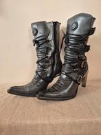 New Rock Super stoere laarzen met Metalen hak. Maar 37, Kleding | Dames, Schoenen, Hoge laarzen, New Rock, Zwart, Ophalen of Verzenden