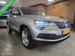 Skoda Karoq 1.0 TSI Clever Edition Keyless Carplay Dealer on, Auto's, Gebruikt, 1261 kg, 116 pk, Karoq