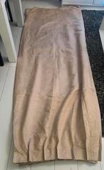 2 stuks fluwele beige gordijnen, Huis en Inrichting, Ophalen of Verzenden, Zo goed als nieuw, Beige, 200 cm of meer