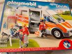 Playmobil Ambulance 6685, Ophalen of Verzenden, Zo goed als nieuw, Complete set