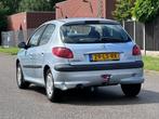 Peugeot 206 1.6-16V Gentry 5DR*Airco*09-05-2026 APK*Trekhaak, Voorwielaandrijving, Gebruikt, 4 cilinders, Origineel Nederlands