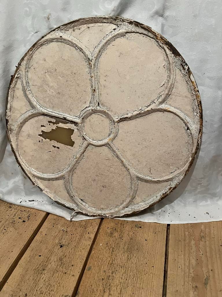 Oude gietijzeren ronde ramen, Doe-het-zelf en Verbouw, Glas en Ramen, Gebruikt, Gevelraam of Ruit, Minder dan 80 cm, Ophalen