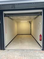 Garagebox, opslag-, bedrijfsruimte te Huur. (hoge box 2,95m)
