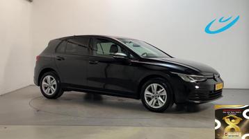 Volkswagen Golf 1.0 TSI 110pk Life Parkeersensoren App-Conne beschikbaar voor biedingen