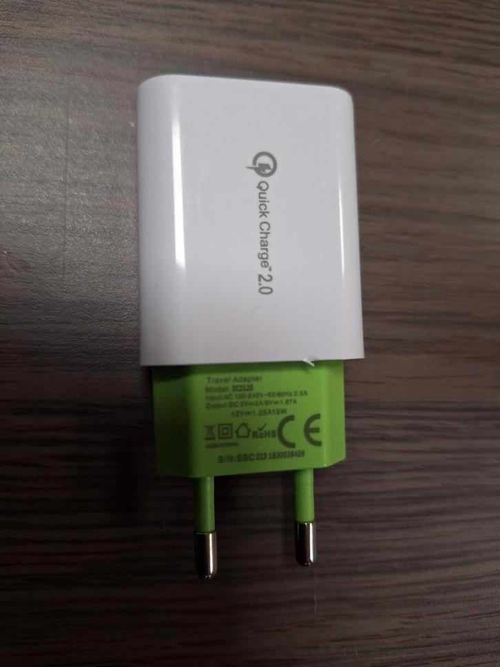 USB Snellader 15W - Nieuw!, Audio, Tv en Foto, Opladers, Nieuw, Ophalen of Verzenden