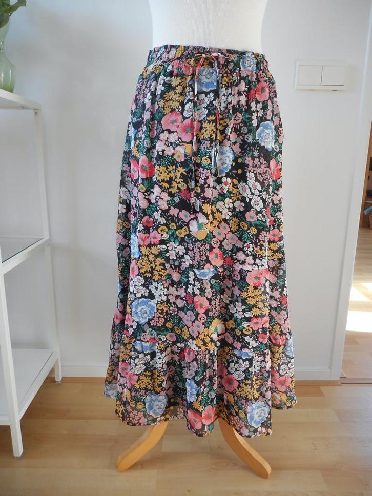 Rok van Co'Couture, maat M, Kleding | Dames, Rokken, Zo goed als nieuw, Maat 38/40 (M), Zwart, Onder de knie, Ophalen of Verzenden