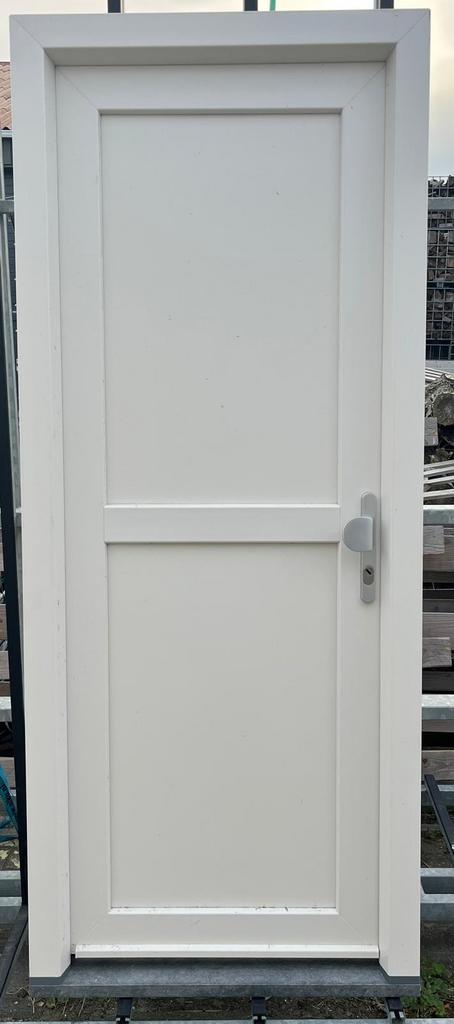 Nieuwe kunststof buitendeur 910x2210 RAL 9001, Doe-het-zelf en Verbouw, Deuren en Horren, Nieuw, Buitendeur, 215 cm of meer, 80 tot 100 cm