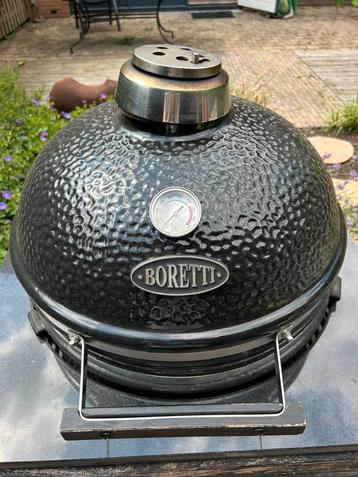 Eyecatcher Boretti BBQ buitenkeuken met natuurstenenblad beschikbaar voor biedingen
