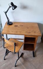 Vintage bureau voor kinderen, Huis en Inrichting, Bureaus, Ophalen, Gebruikt, Bureau