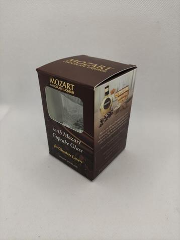 Mozart liqueur drank glas beschikbaar voor biedingen