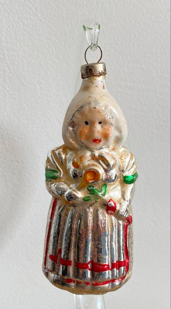 Oude Kerstbal - Vrouwtje met Kap, Diversen, Kerst, Ophalen