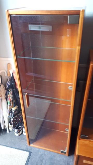 Vintage Hulsta vitrine kast H144XB48XD32 zie foto's beschikbaar voor biedingen