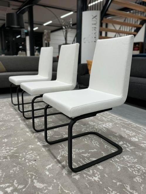 3 Nieuw Rolf Benz 620 Eetkamerstoel wit leer Design stoel, Huis en Inrichting, Stoelen, Nieuw, Drie, Leer, Wit, Ophalen of Verzenden