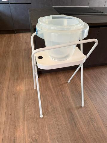 Tummytub (2x) met standaard beschikbaar voor biedingen