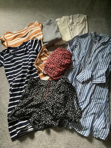 Bijna nieuwe  en nieuwe kleding maat M beschikbaar voor biedingen