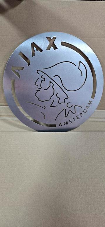 Ajax logo rvs beschikbaar voor biedingen