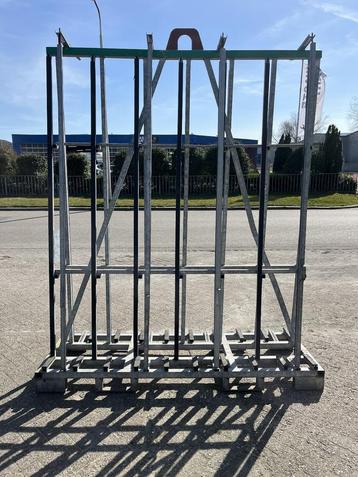 Kozijnbok beschikbaar voor biedingen