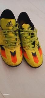 Adidas Voetbalschoenen - Maat 41, Sport en Fitness, Ophalen, Gebruikt, Schoenen