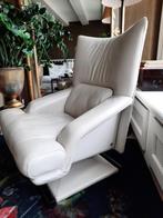 CREME LEREN ROLF BENZ FAUTEUIL/STOEL MET HOCKER, Huis en Inrichting, Fauteuils, Gebruikt, 75 tot 100 cm, Ophalen, VINTAGE, MODERN