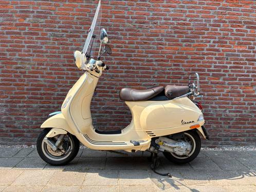 Vespa LXV50 4t 2013, Fietsen en Brommers, Scooters | Overige merken, Gebruikt, Ophalen