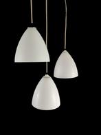 Drie prachtige vintage Scandinavisch design glazen hanglamp, Ophalen of Verzenden, Gebruikt, Glas, Minder dan 50 cm