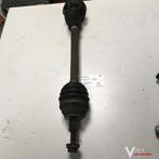 Vw Golf 5 1.6B 2005 5drs 2600001   Aandrijfas Linksvoor