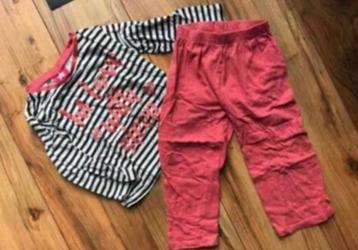 Pyjama in maat 116 beschikbaar voor biedingen
