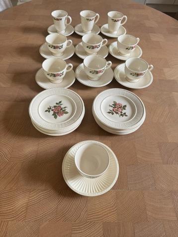 Wedgwood Briar Rose servies beschikbaar voor biedingen