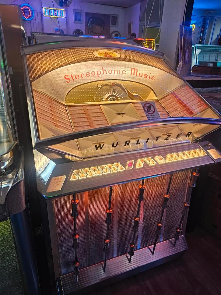 Wurlitzer 2510, Verzamelen, Automaten | Jukeboxen, Zo goed als nieuw, Wurlitzer, Voor 1950, Met singles, Ophalen